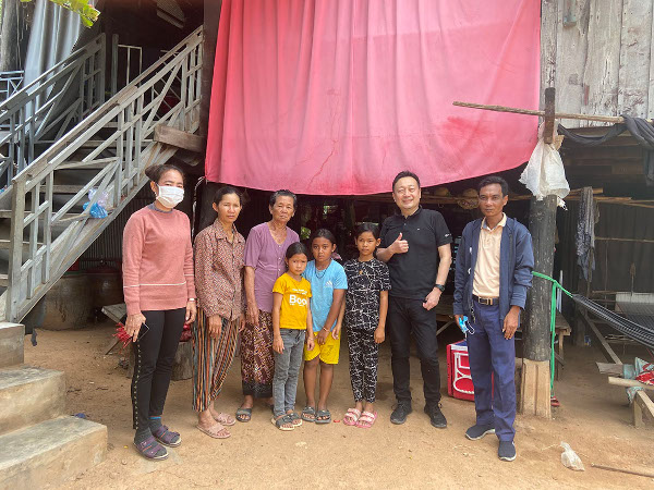イル・ヴリール、カンボジアのシルクを用いた化粧品で貧困解決に貢献